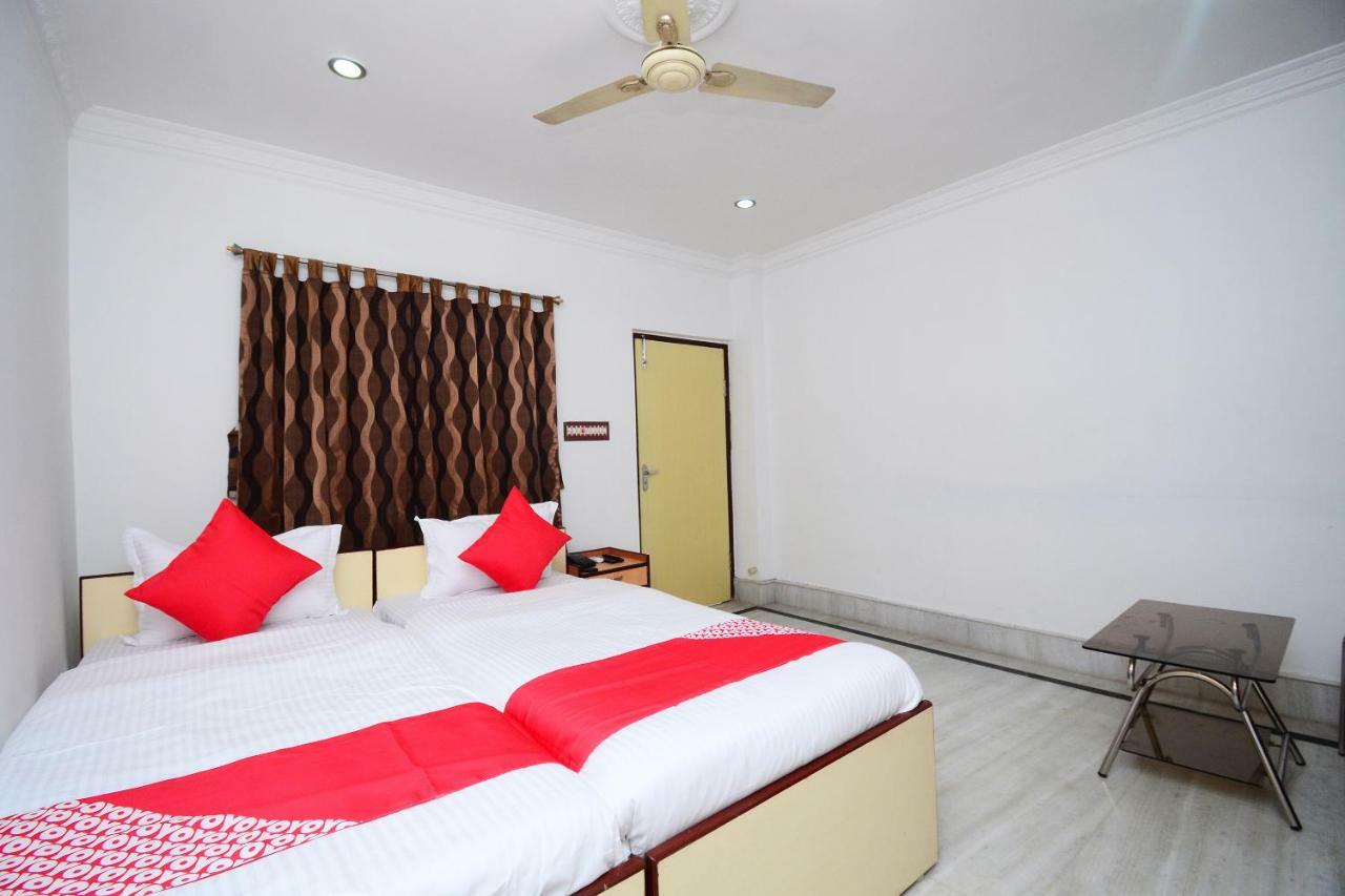 Hotel Oyo 38747 Shilla Kolkata